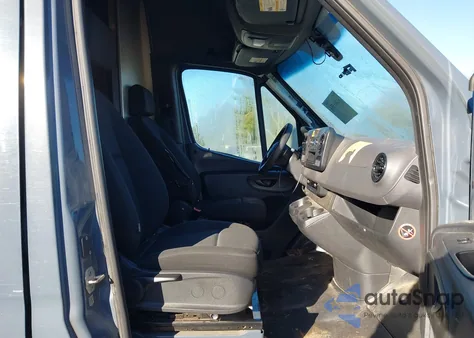 2019 Mercedes-Benz Sprinter 2500 High Roof V6 z USA, uszkodzony, nr VIN WD4PF0CDXKP099535